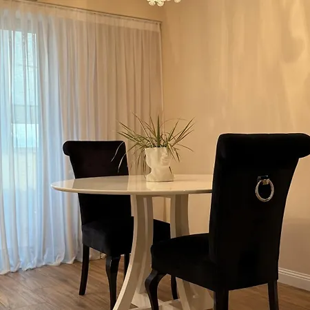 Apartment Oaza De Lux *